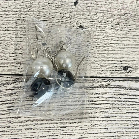 New Genuine Black Onyx/Pearls Stretch Bracelet And Earrings Set - Picture 5 of 5